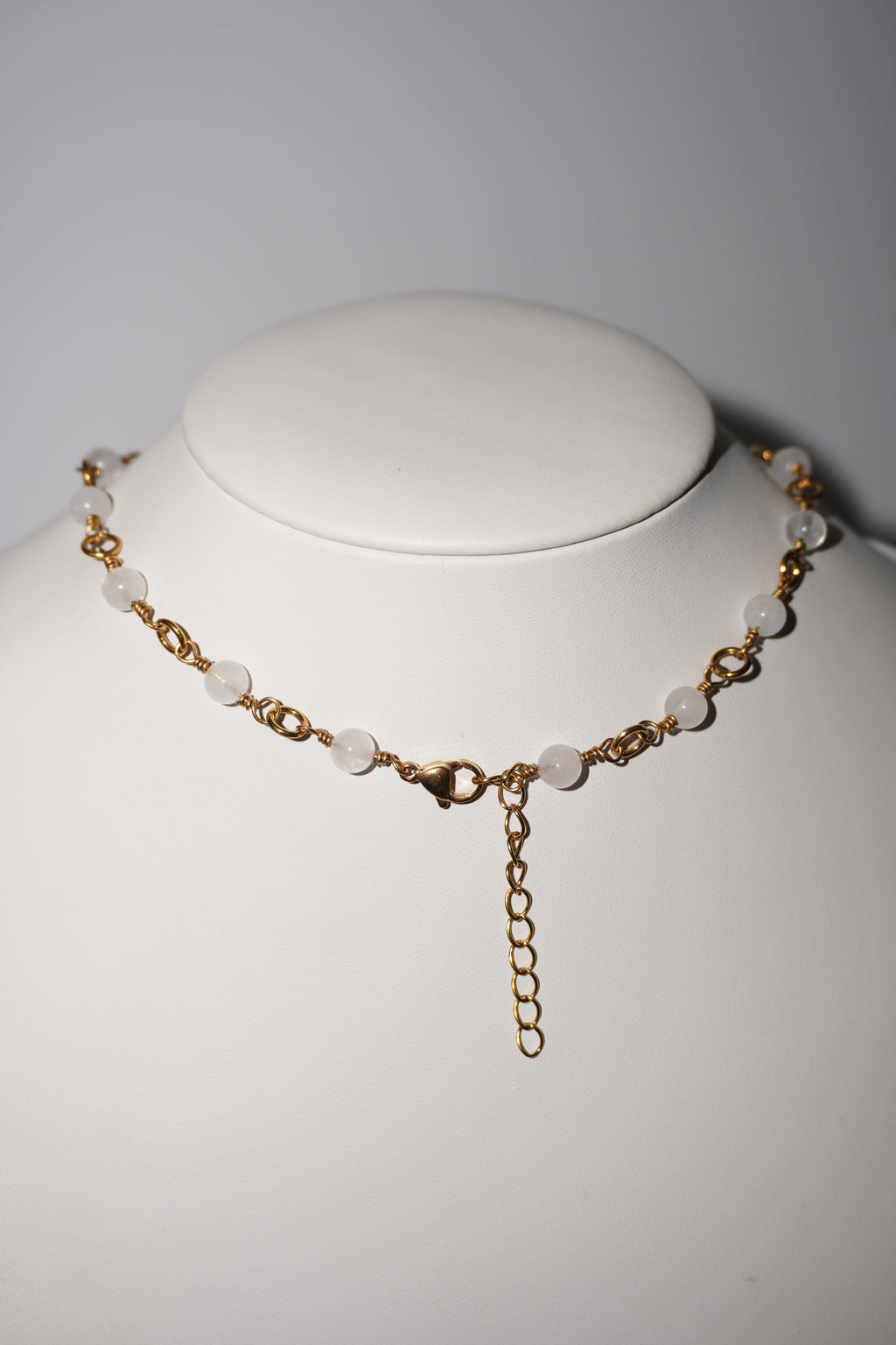 Kirakira | Weiße Jade Kette | Edelstahl Gold
