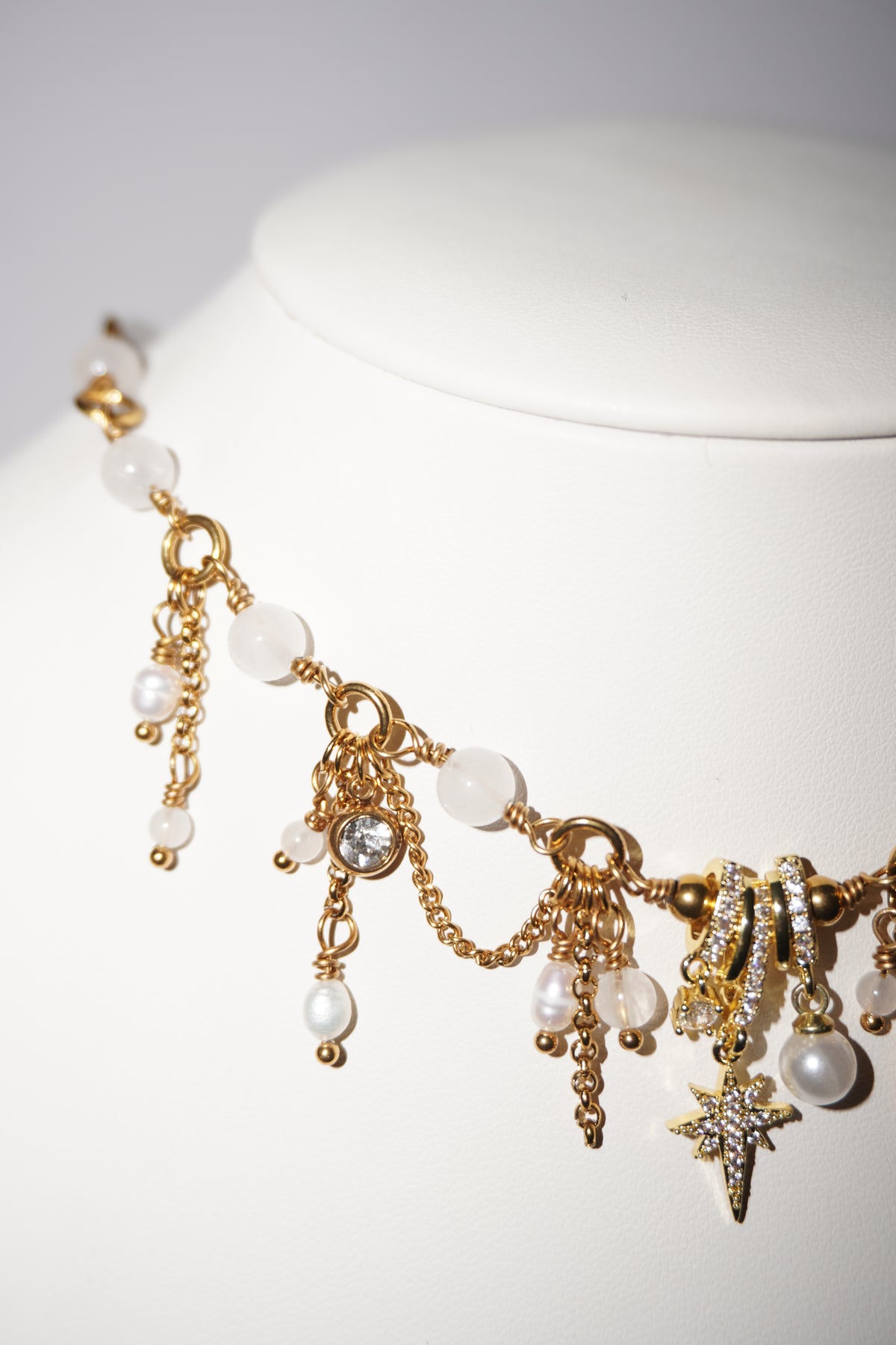 Kirakira | Weiße Jade Kette | Edelstahl Gold
