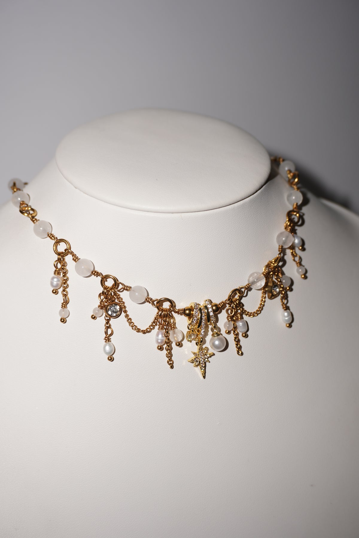 Kirakira | Weiße Jade Kette | Edelstahl Gold